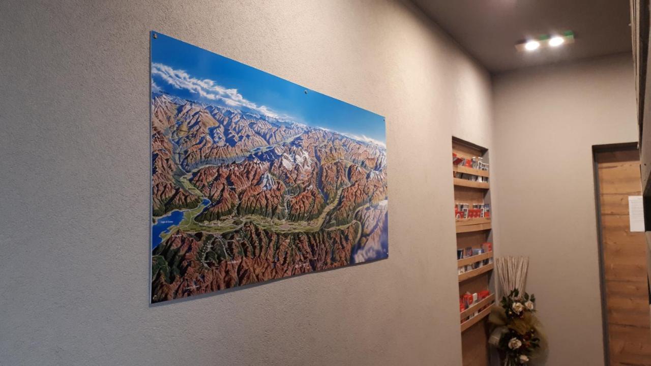 Hotel Bed & Rooms , Corte Rossa -1 Min Walk To Bernina Express 蒂拉诺 外观 照片