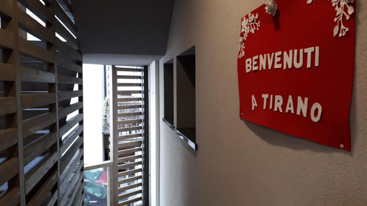 Hotel Bed & Rooms , Corte Rossa -1 Min Walk To Bernina Express 蒂拉诺 外观 照片
