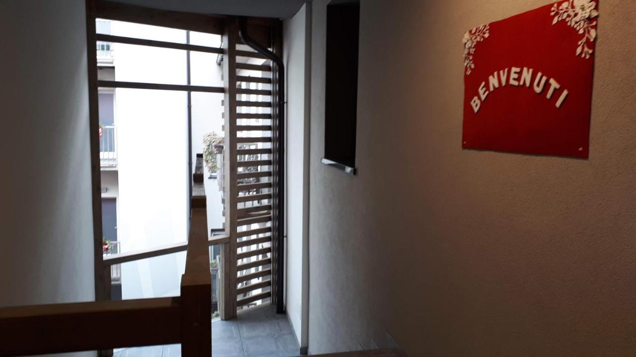 Hotel Bed & Rooms , Corte Rossa -1 Min Walk To Bernina Express 蒂拉诺 外观 照片