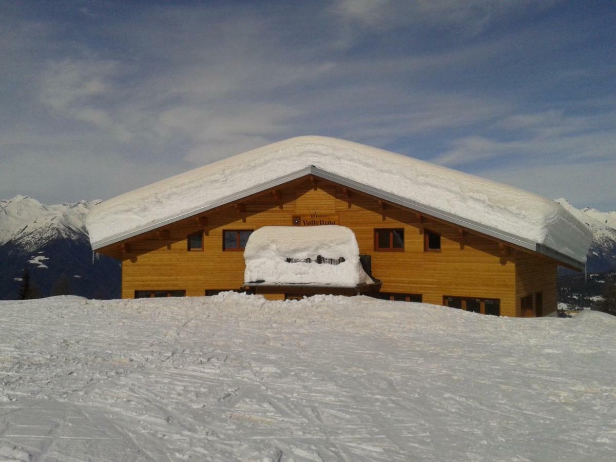 Hotel Bed & Rooms , Corte Rossa -1 Min Walk To Bernina Express 蒂拉诺 外观 照片